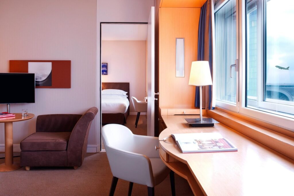 hotel Sheraton Paris CDG - Chambre avec bureau